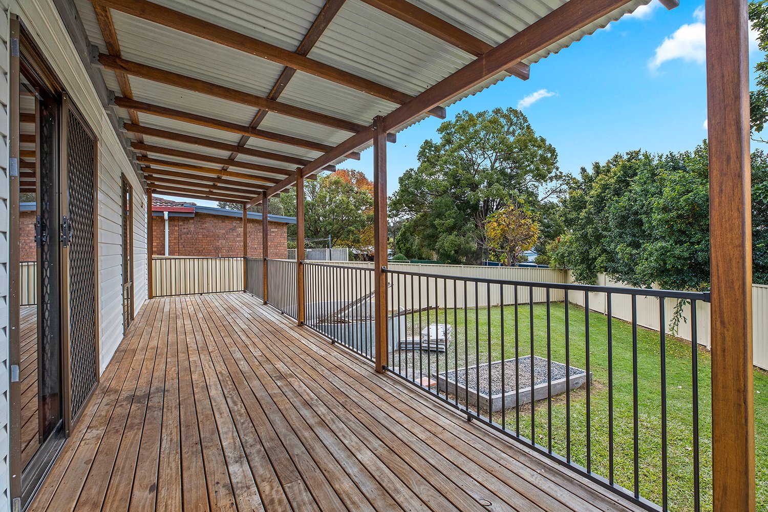 16 Church Street NANA GLEN 15