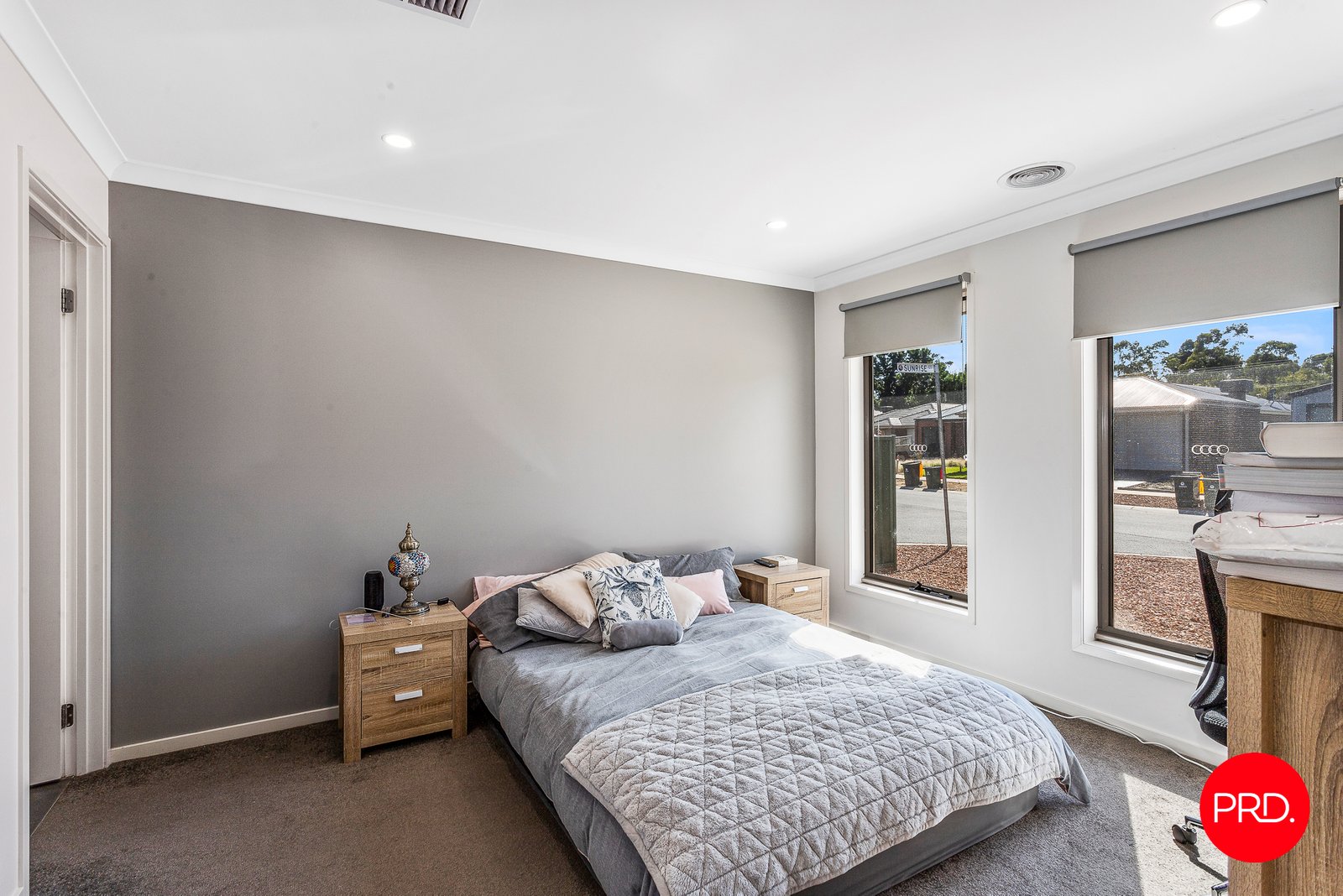 16 Clarcoll Crescent KANGAROO FLAT 9