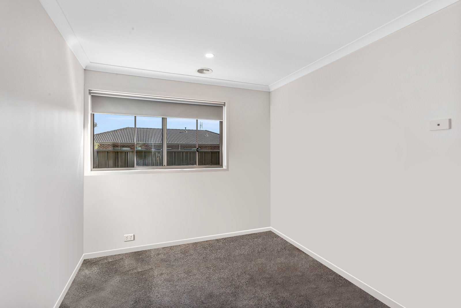 16 Clarcoll Crescent KANGAROO FLAT 13