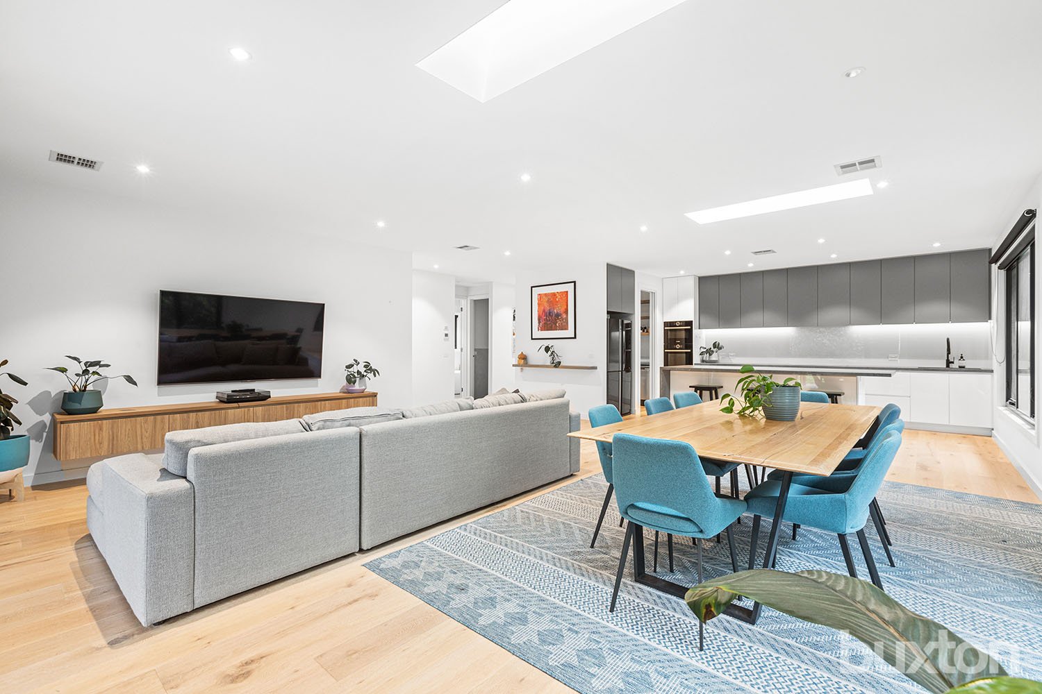 Gallery: 16 Clements Street