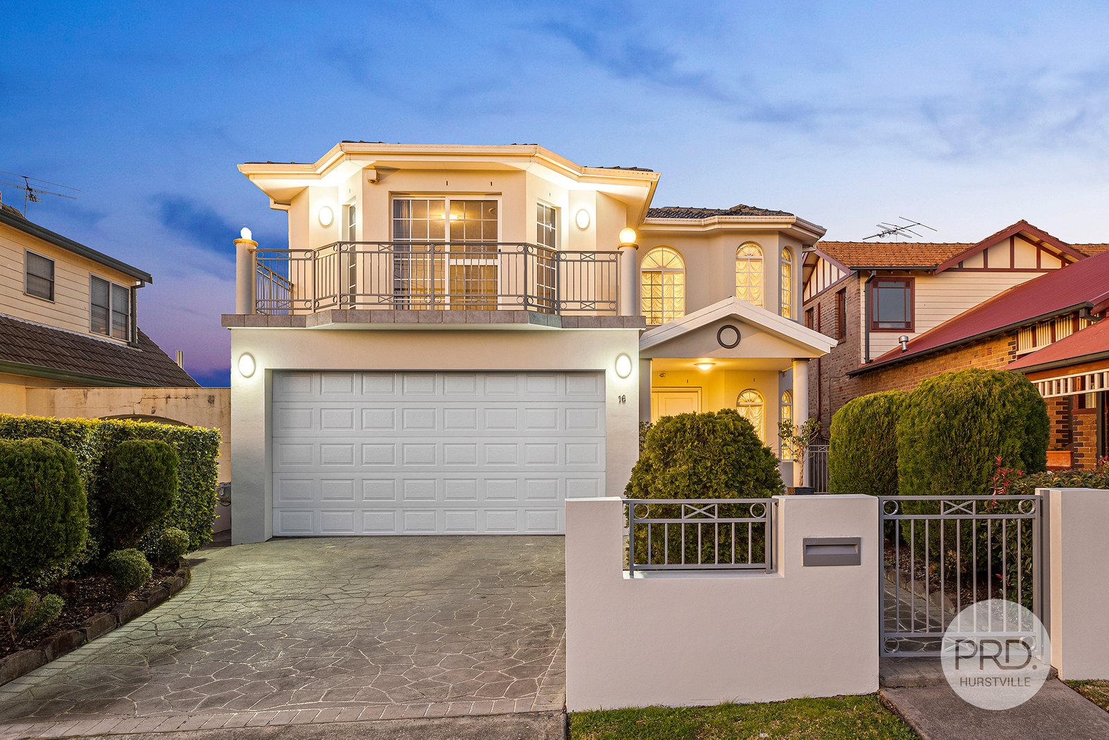 16 Clevedon Road HURSTVILLE 1