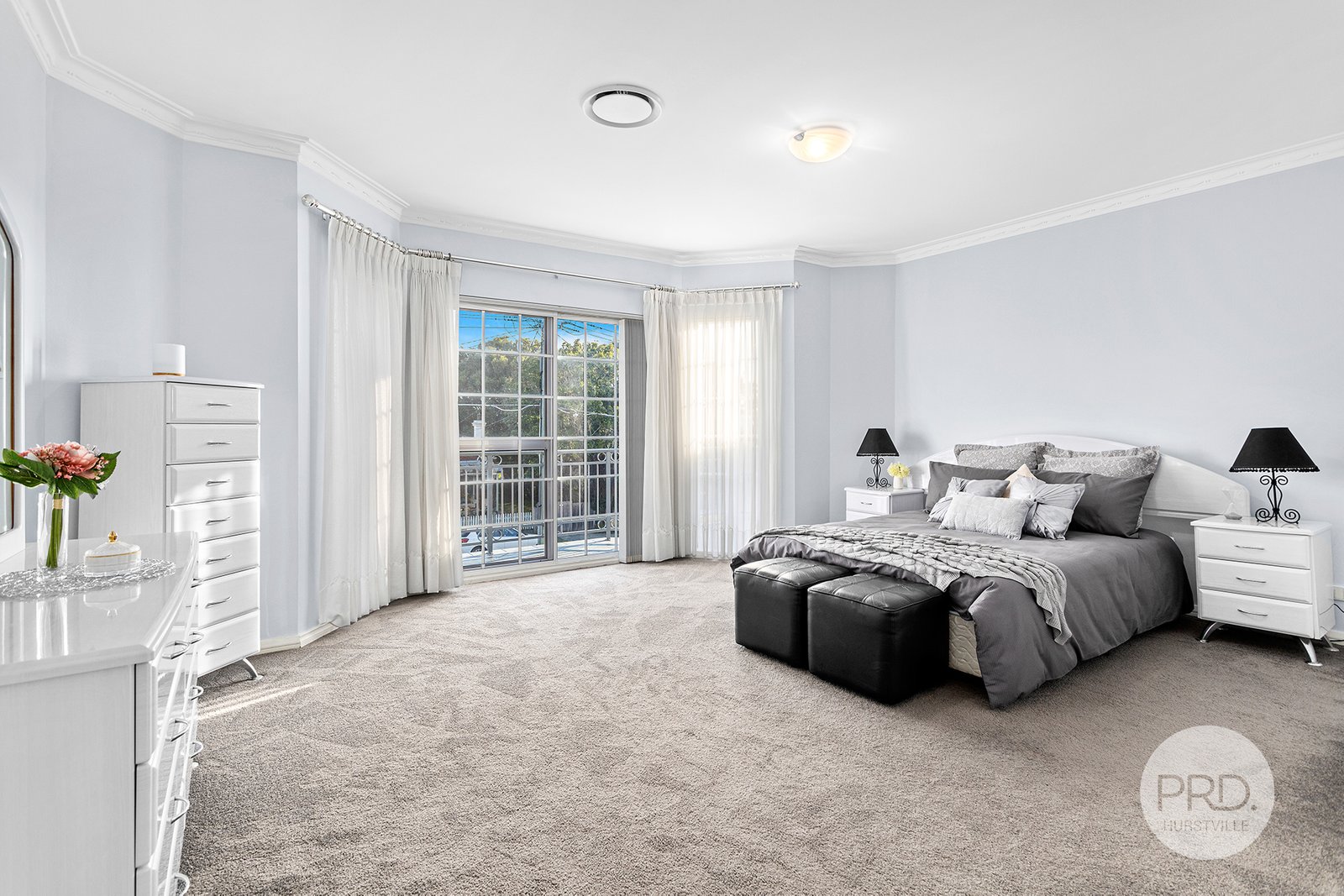 16 Clevedon Road HURSTVILLE 4