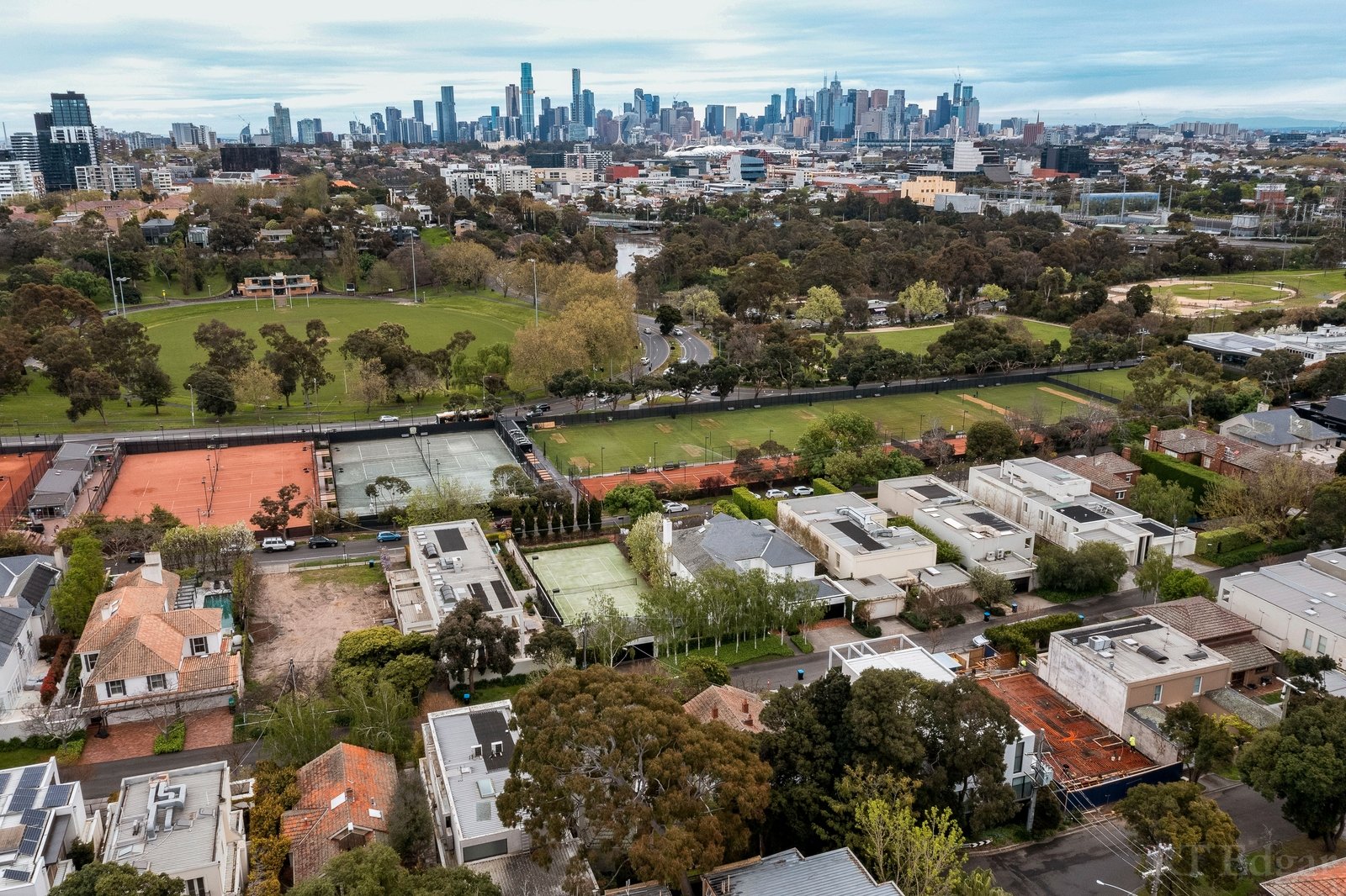 Real Estate and Property in 16 Cloverdale Avenue, Toorak, VIC