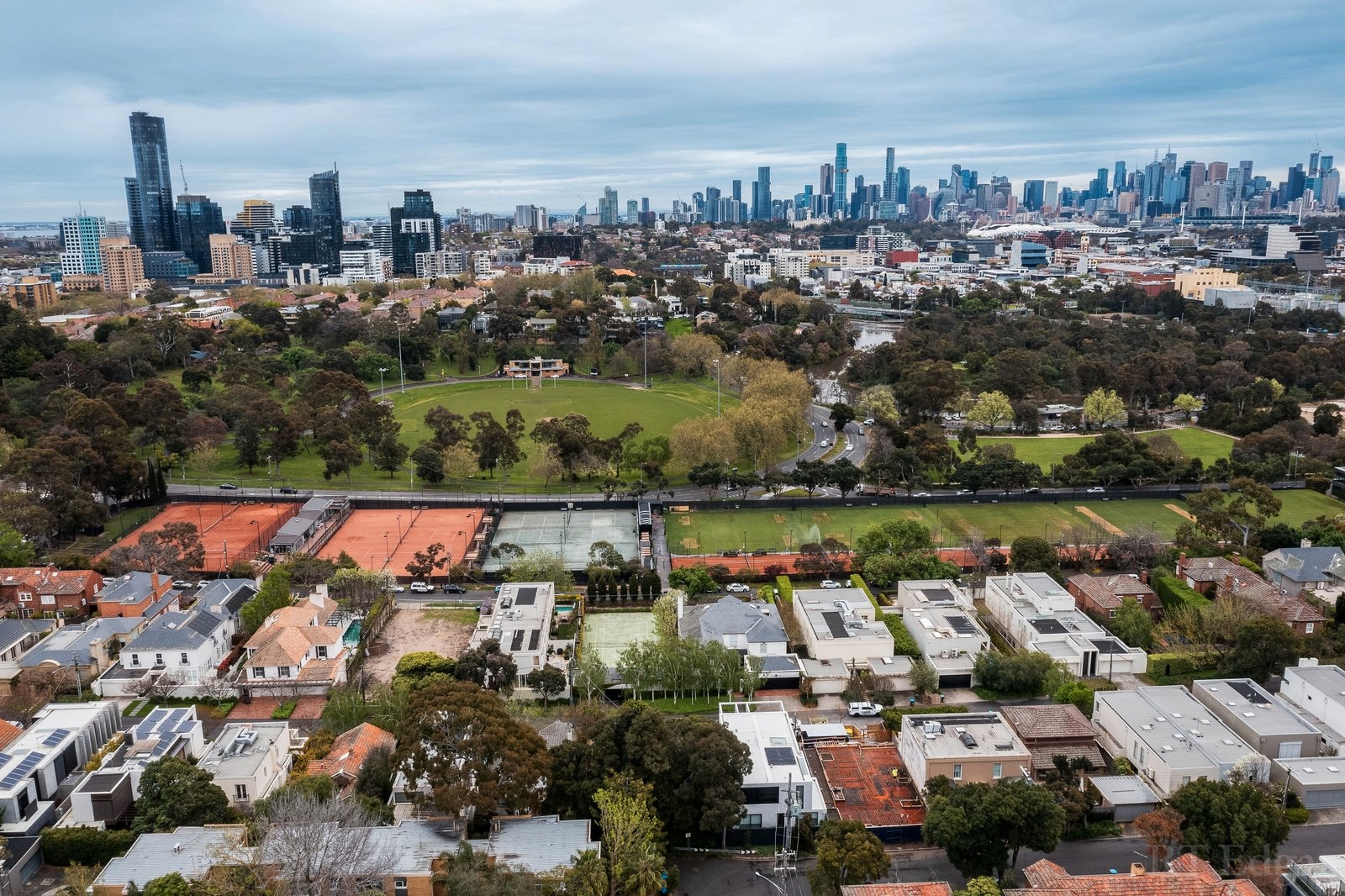 Real Estate and Property in 16 Cloverdale Avenue, Toorak, VIC