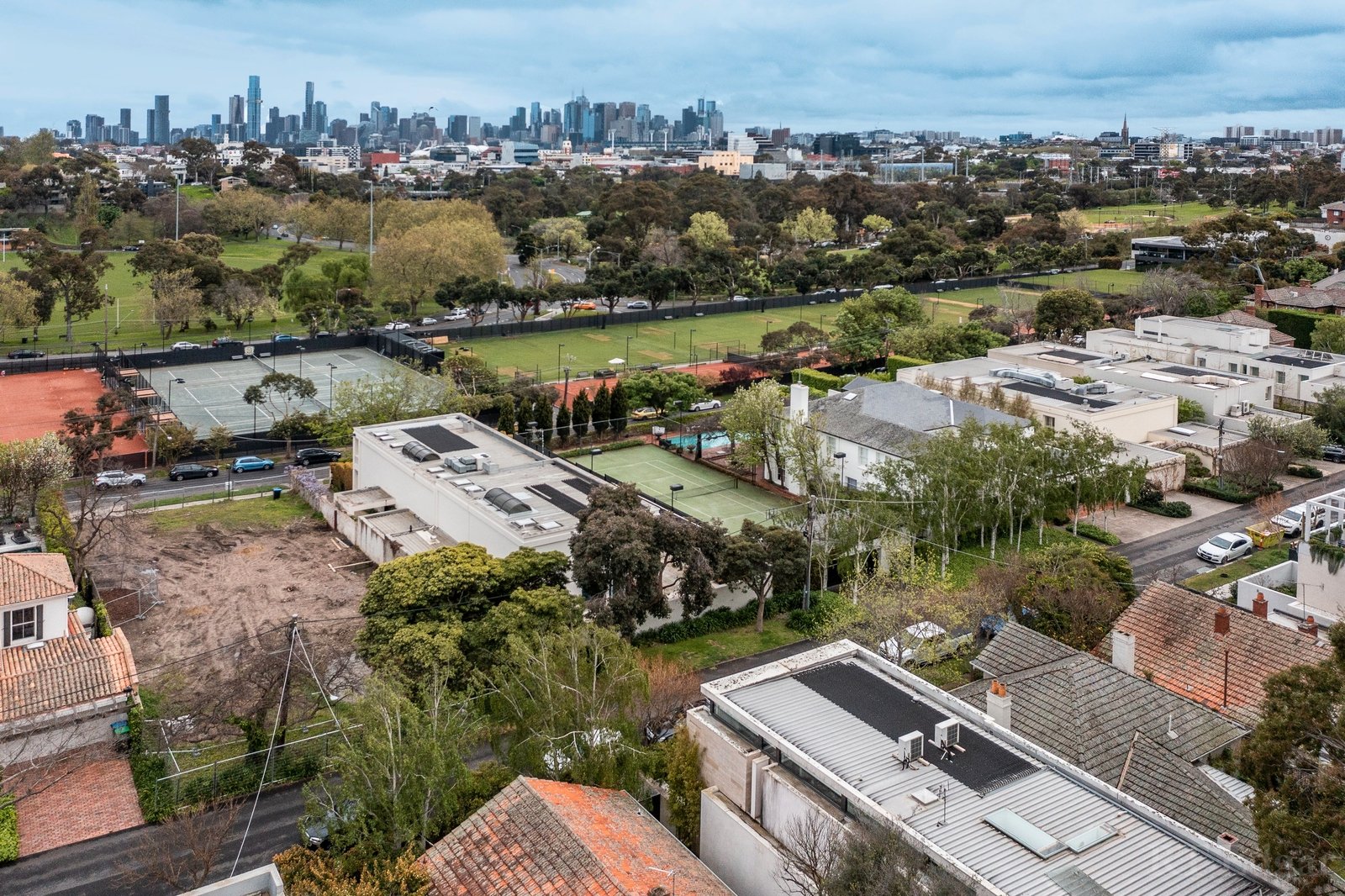 Real Estate and Property in 16 Cloverdale Avenue, Toorak, VIC