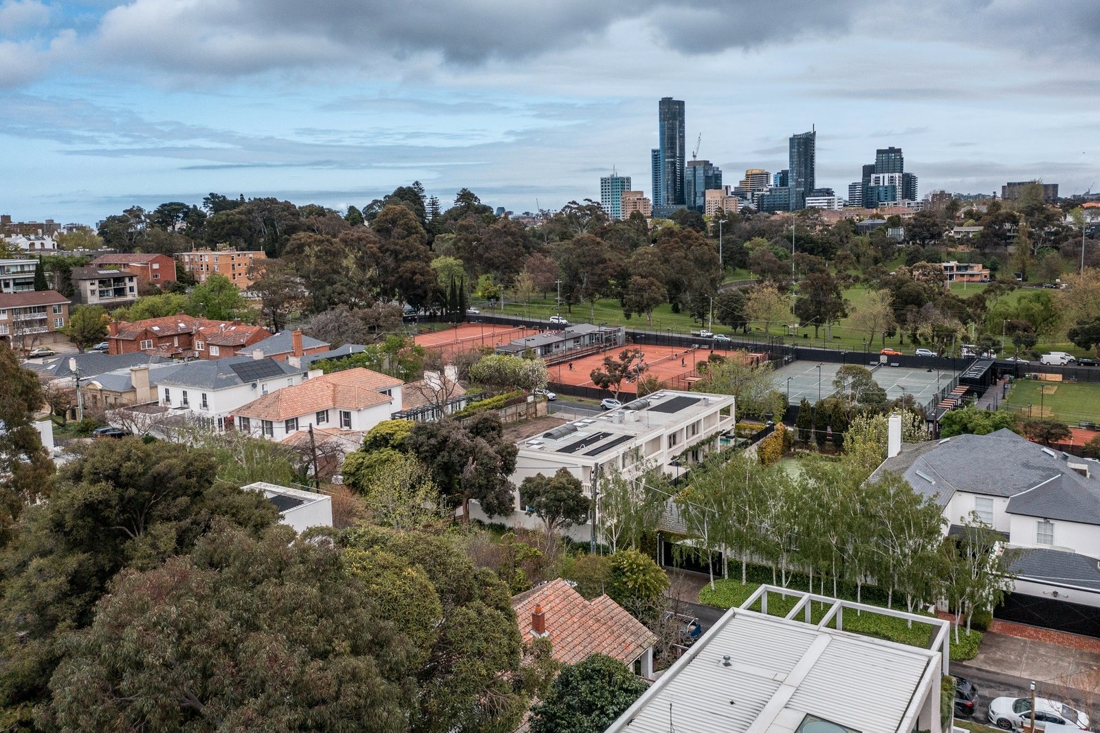 Real Estate and Property in 16 Cloverdale Avenue, Toorak, VIC