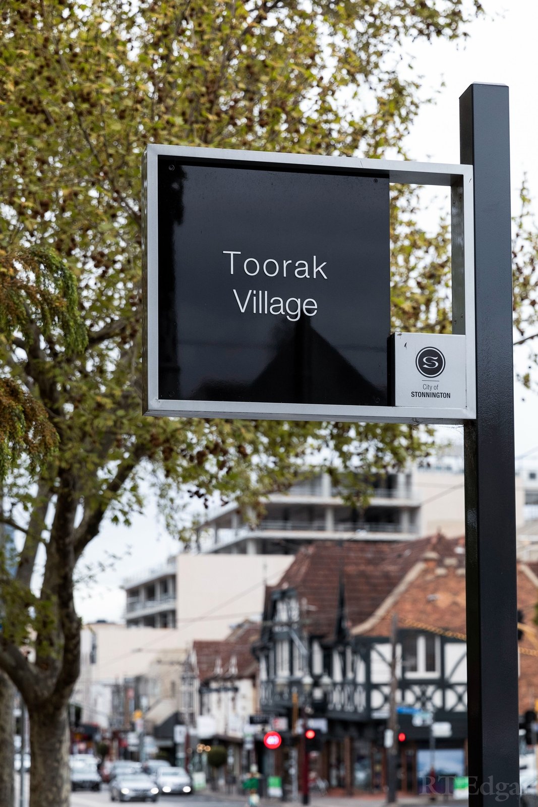 Real Estate and Property in 16 Cloverdale Avenue, Toorak, VIC