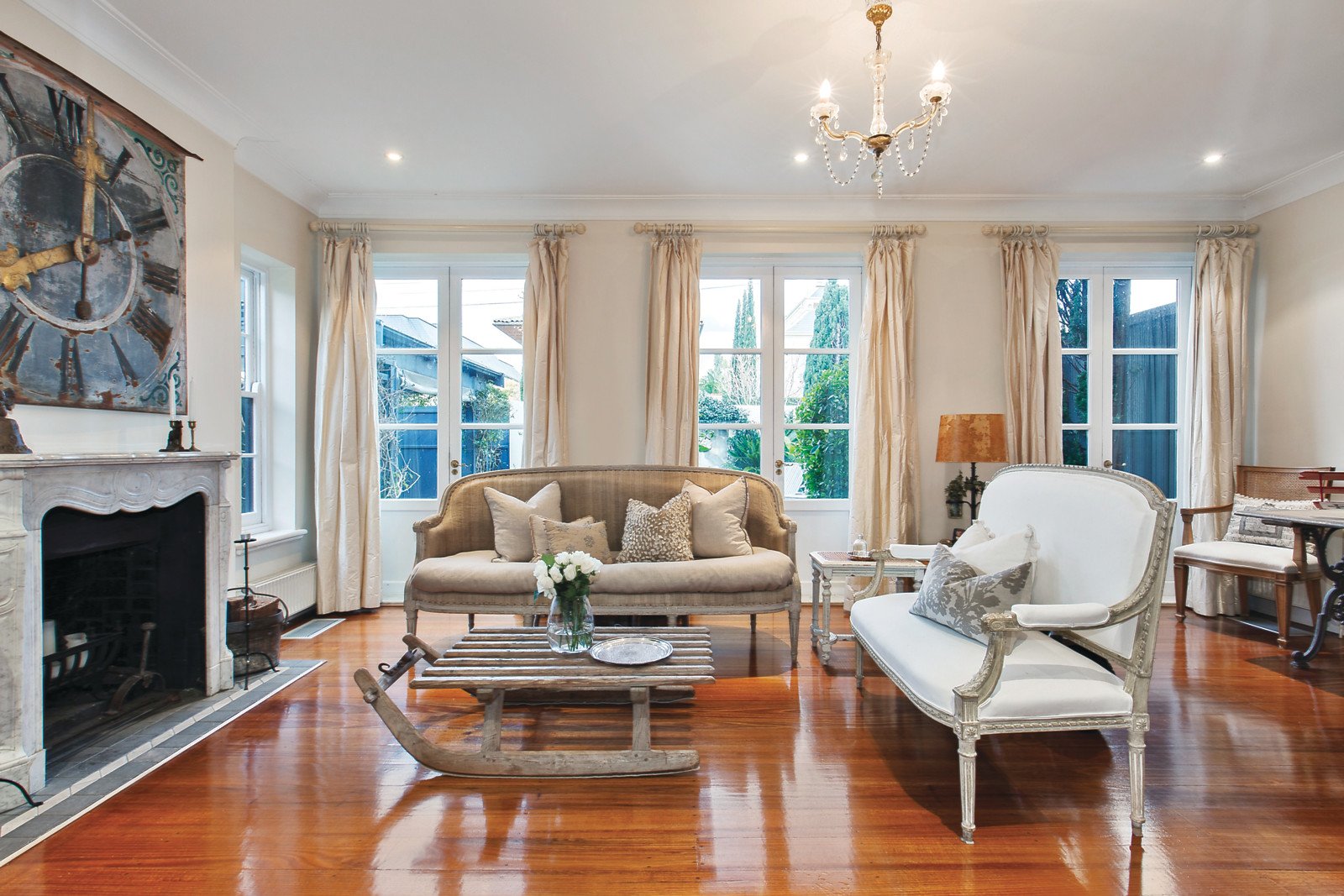 16 Cole Court, Toorak, VIC