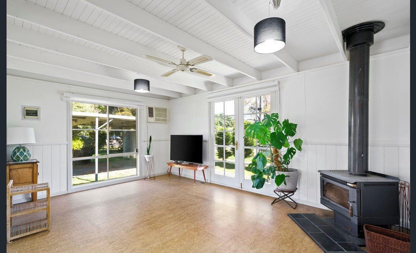 Real Estate and Property in 16 Collier Street, Woodend, VIC