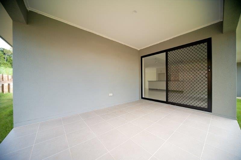 16 Companion Way CANNONVALE 5