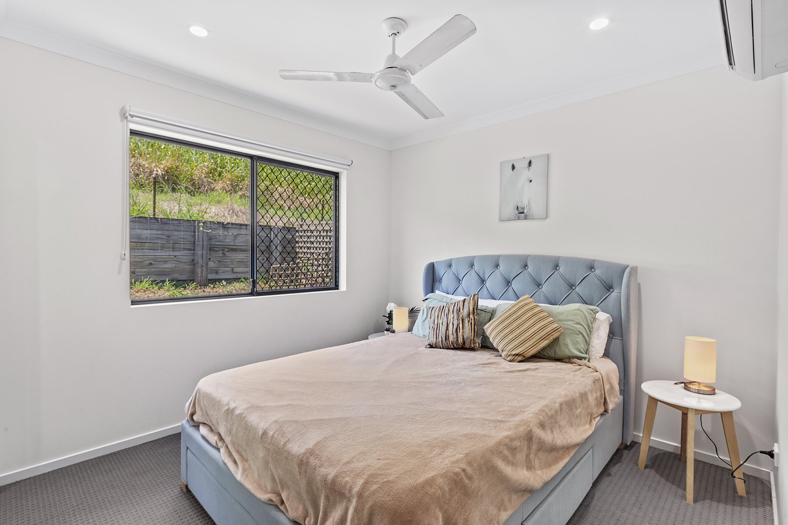 16 Companion Way CANNONVALE 9