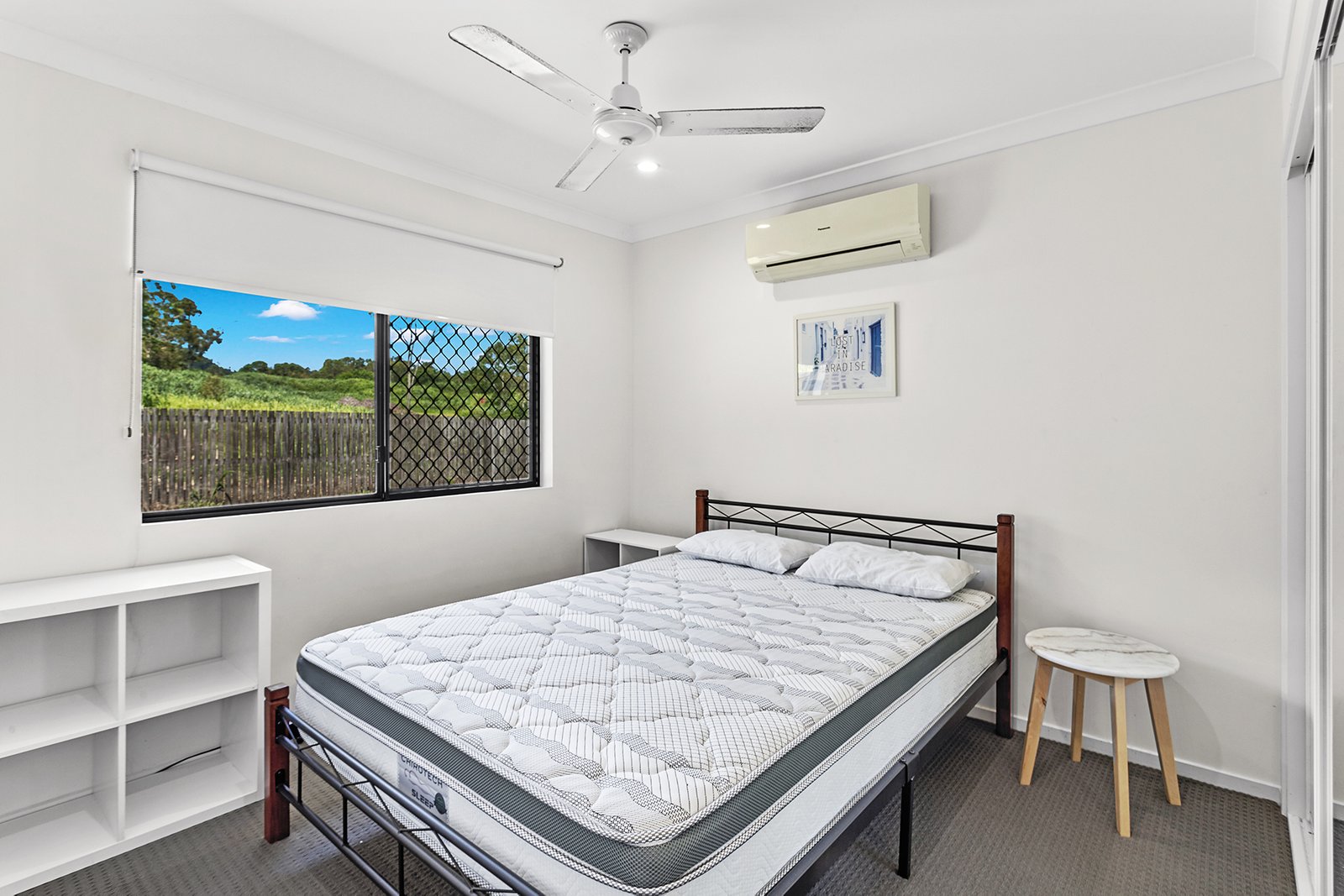 16 Companion Way CANNONVALE 11