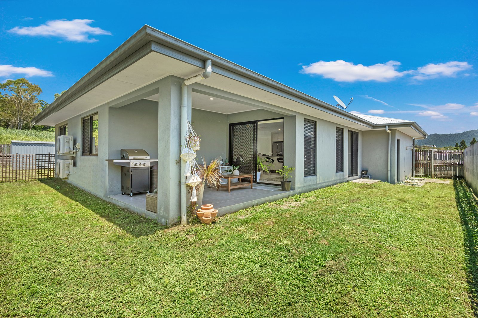 16 Companion Way CANNONVALE 16