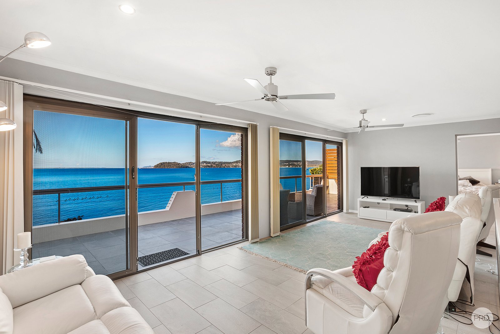 16 Cook Street SALAMANDER BAY 4