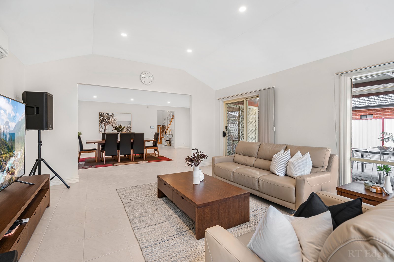 Real Estate and Property in 16 Coomgarie Terrace, Cairnlea, VIC