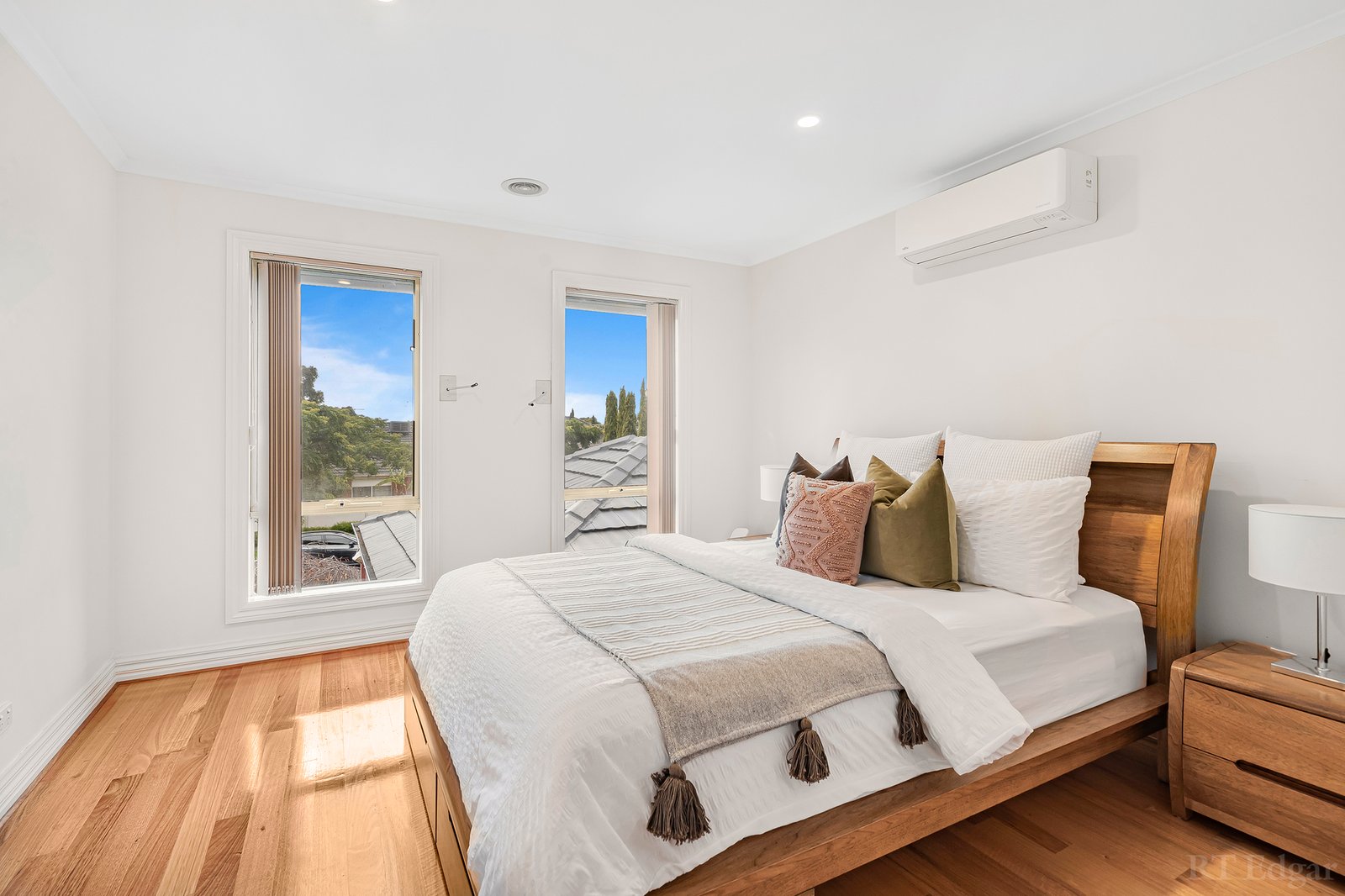 Real Estate and Property in 16 Coomgarie Terrace, Cairnlea, VIC