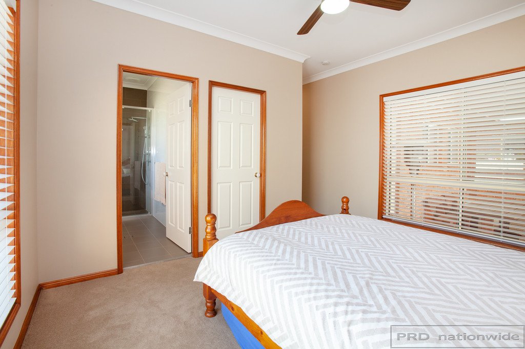 16 Cooper St  HEDDON GRETA 3
