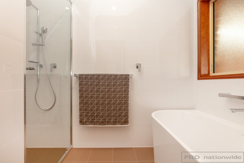 16 Cooper St  HEDDON GRETA 9