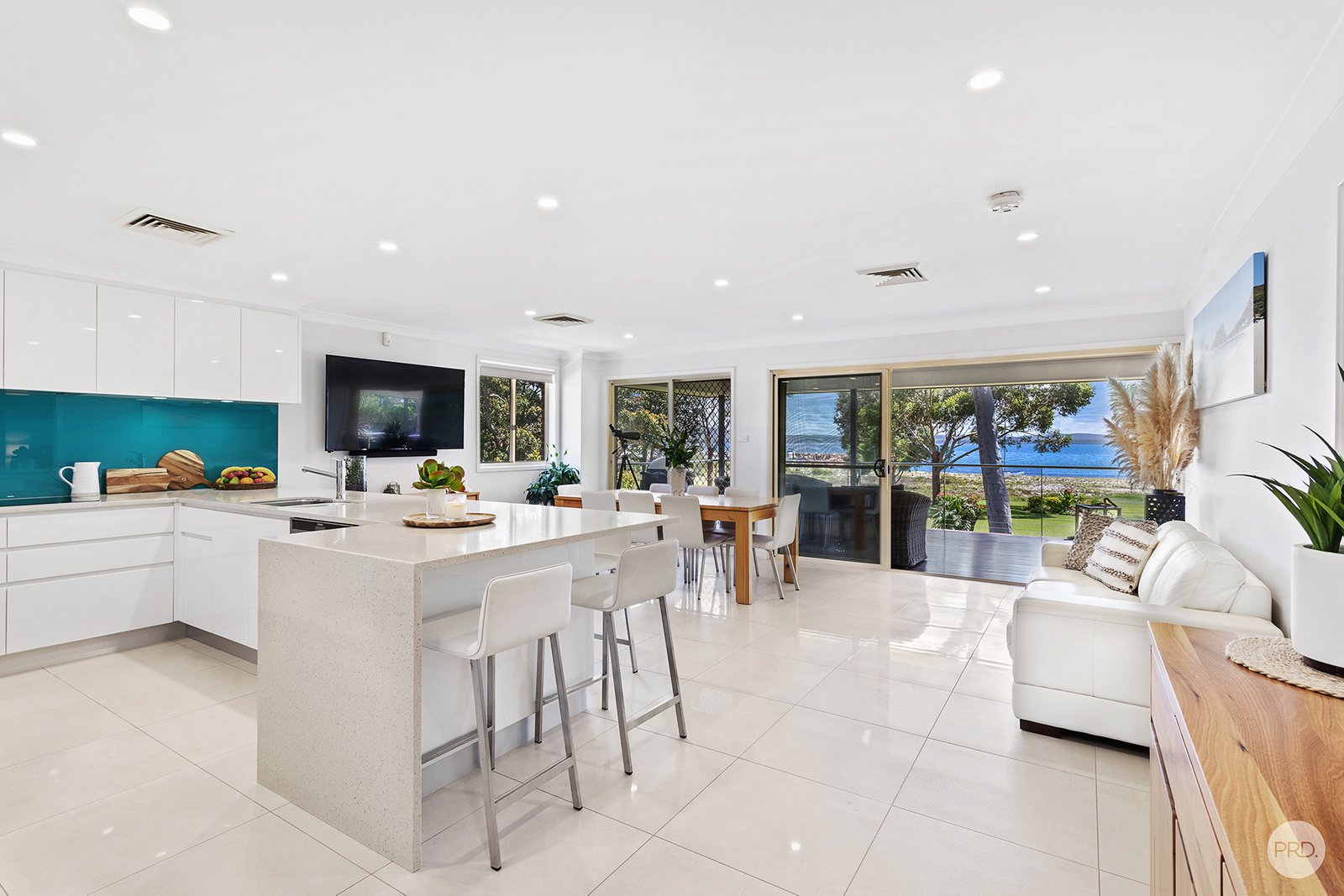 16 Corlette Point Road CORLETTE 6