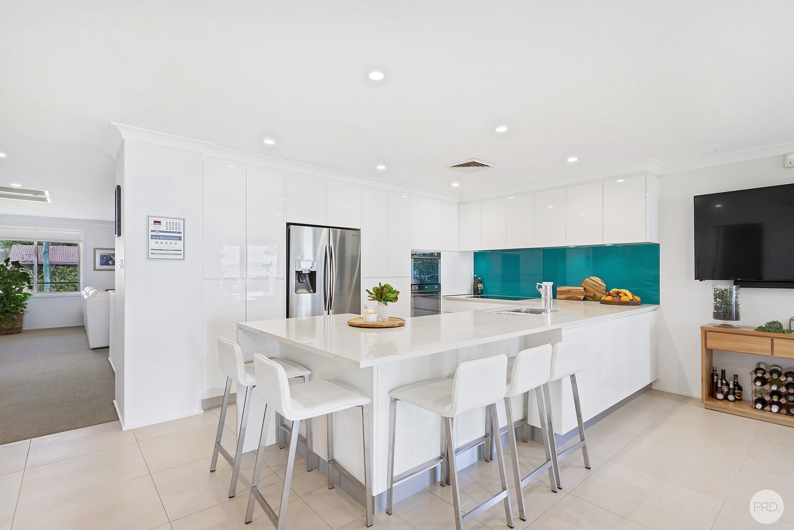 16 Corlette Point Road CORLETTE 10