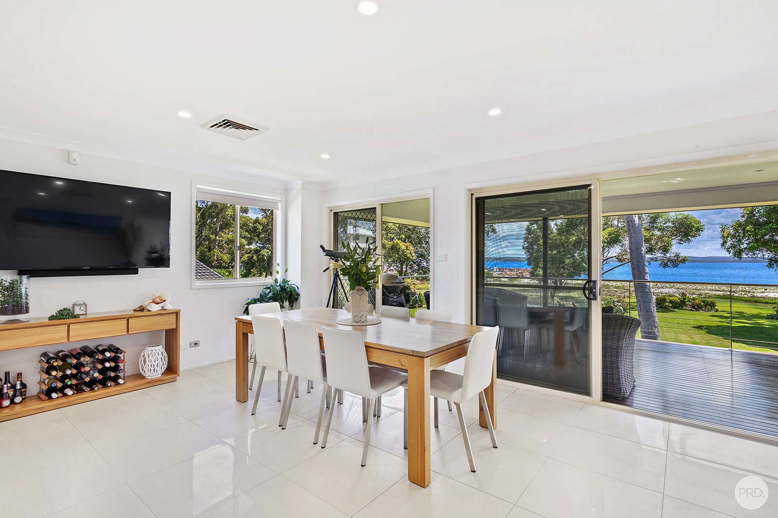 16 Corlette Point Road CORLETTE 12