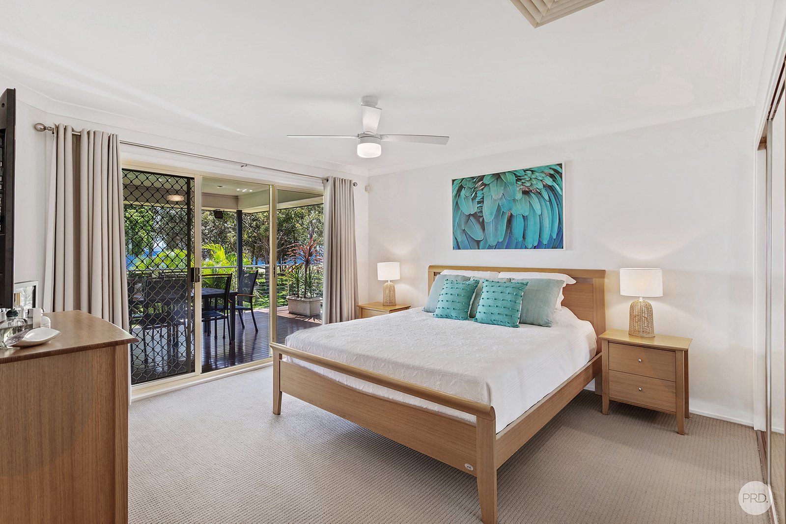 16 Corlette Point Road CORLETTE 17