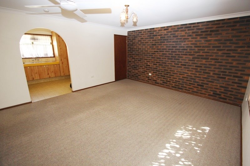 1/6 Corunna Crescent ASHMORE 5