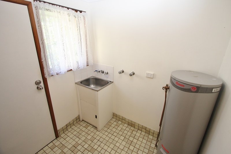 1/6 Corunna Crescent ASHMORE 8