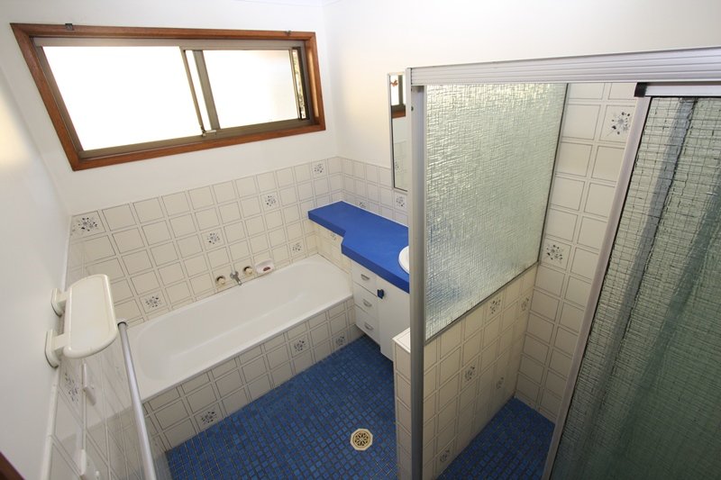 1/6 Corunna Crescent ASHMORE 9