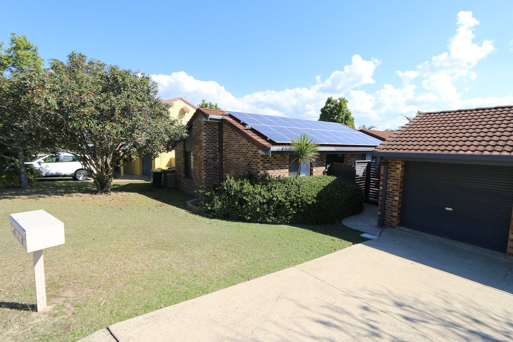 1/6 Corunna Crescent ASHMORE 9