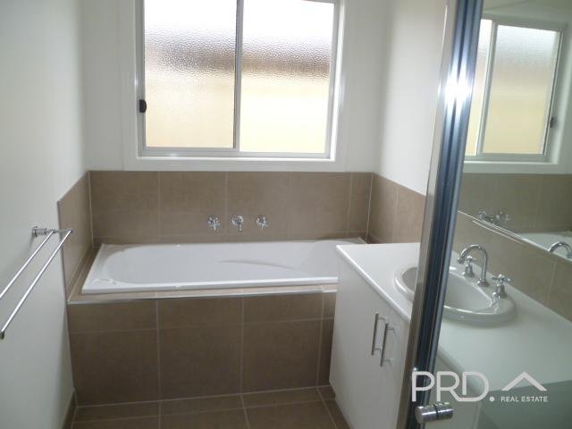 16 Cosgrove Court MILDURA 5