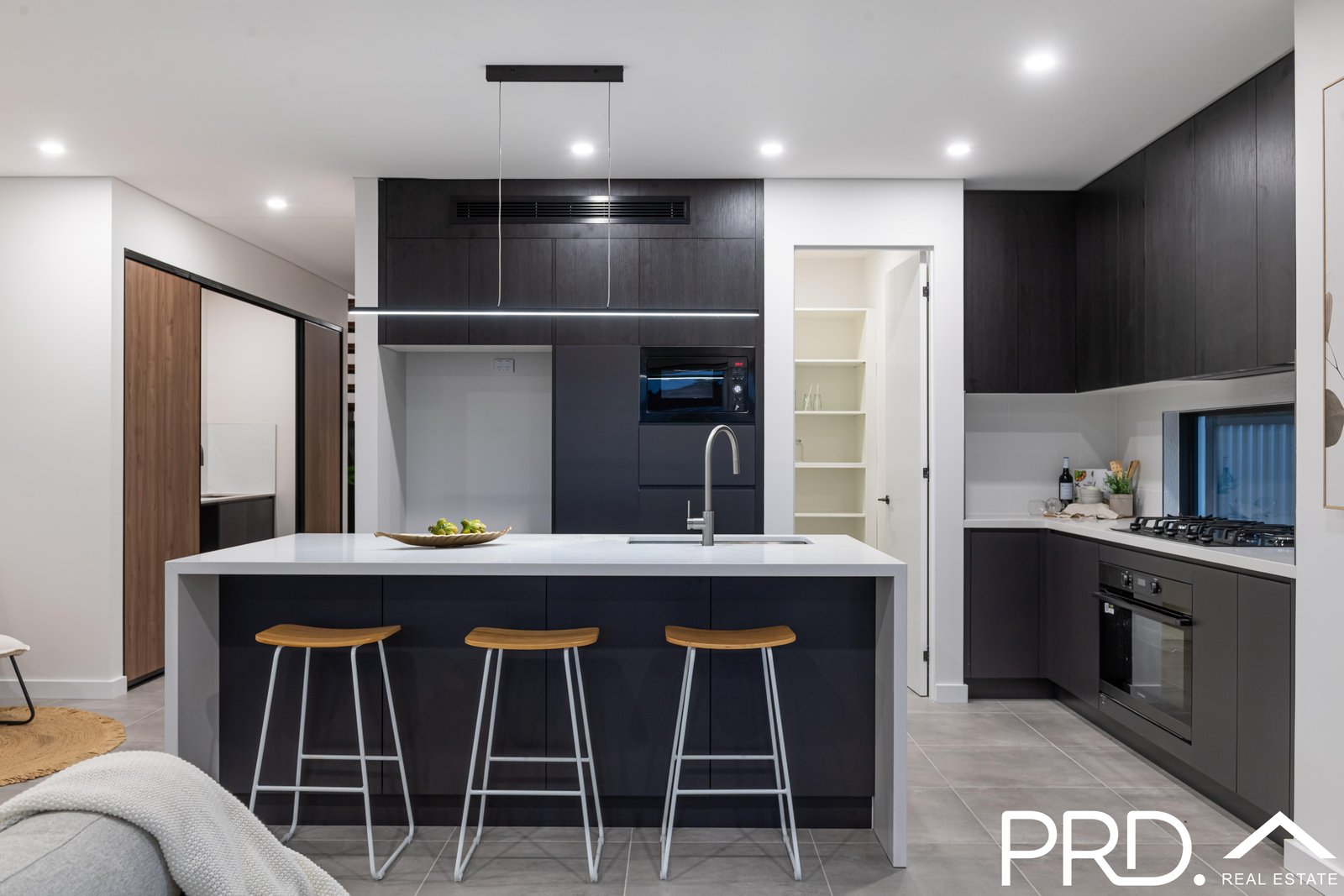 16 Cowland Avenue EAST HILLS 4