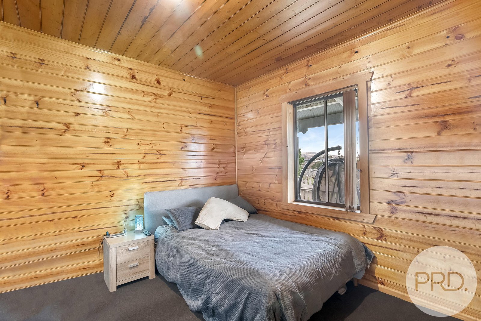 16 Creed Court BRIGHTON 9