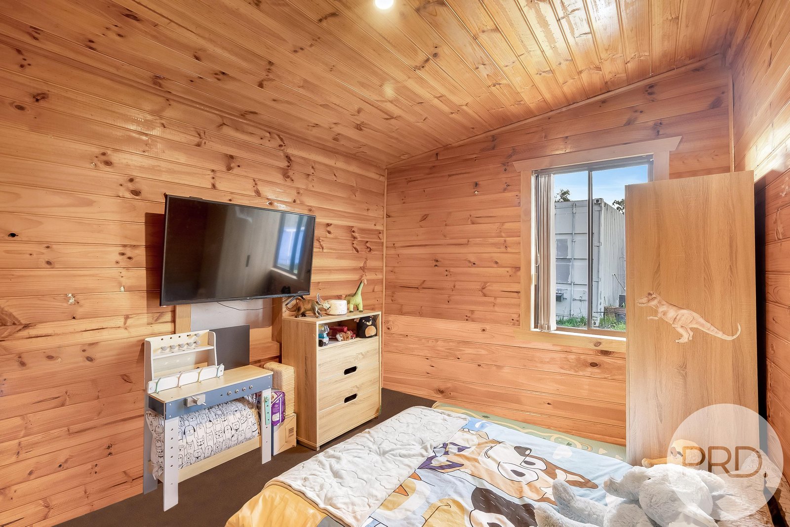 16 Creed Court BRIGHTON 10