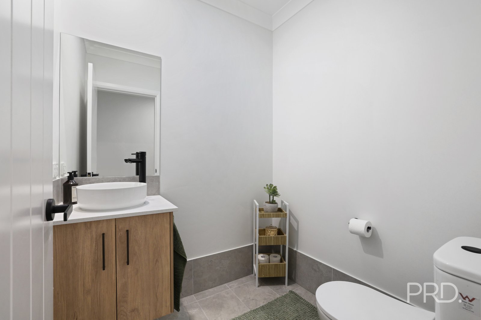 16 Crested Avenue MOORE CREEK 9