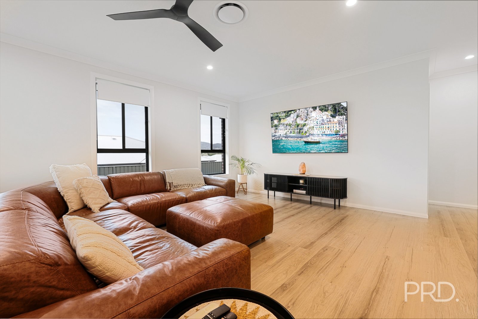 16 Crested Avenue MOORE CREEK 11