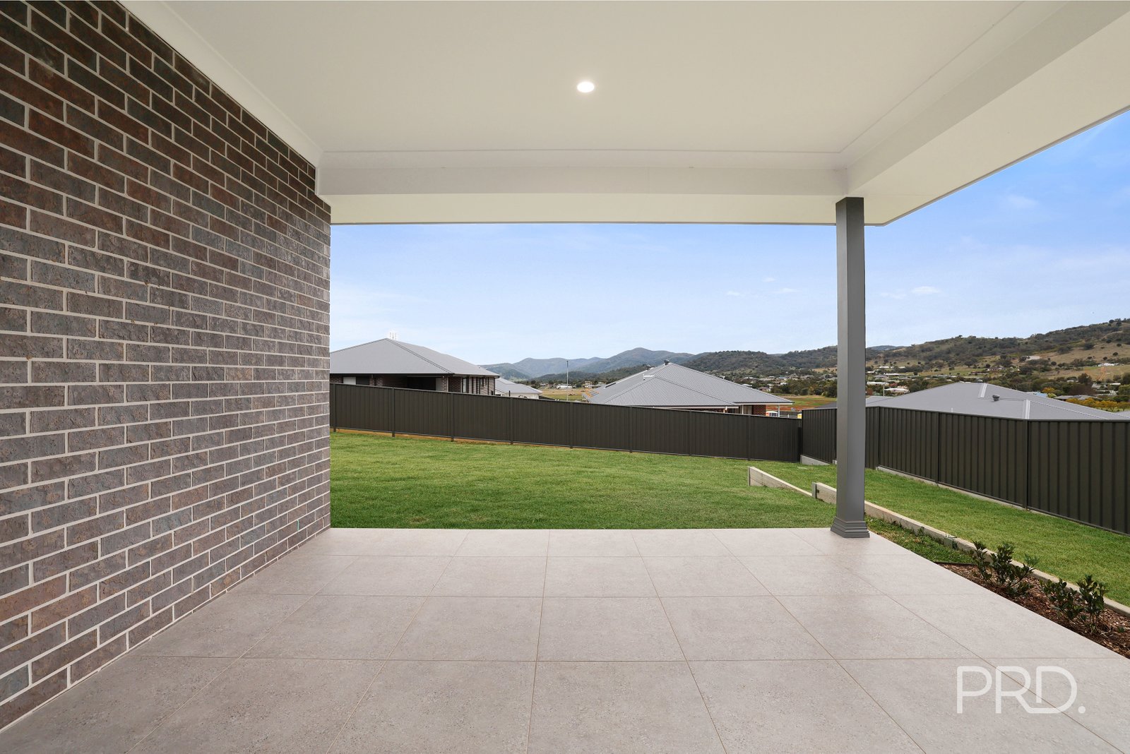 16 Crested Avenue MOORE CREEK 24