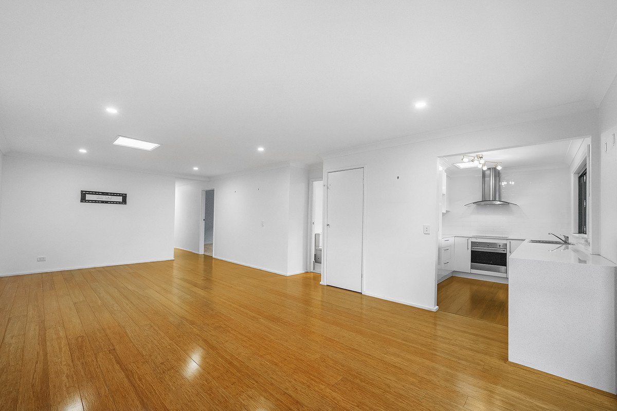 1/6 Crimson Court Miami 3