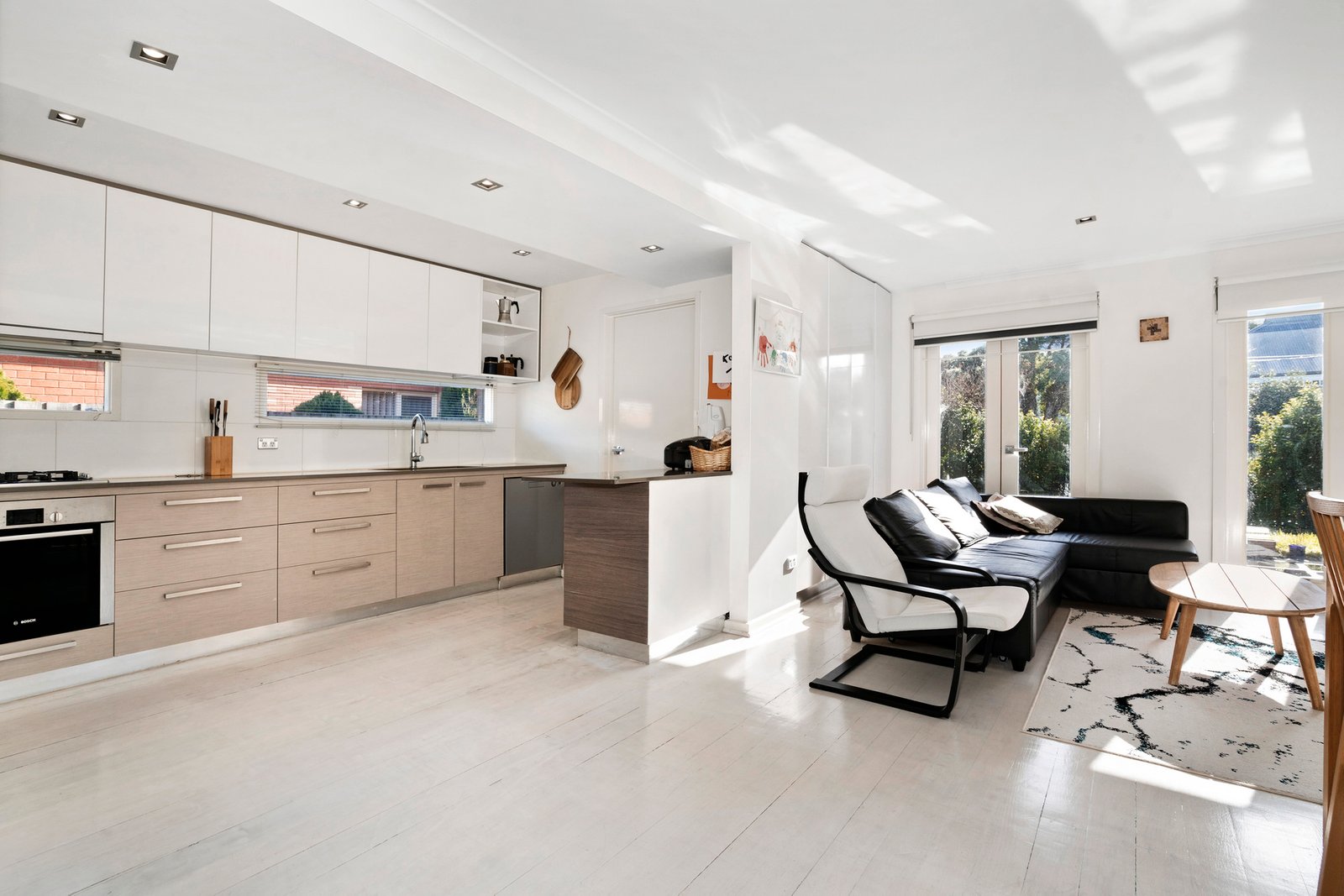 Real Estate and Property in 16 Cromwell Street, Caulfield North, VIC