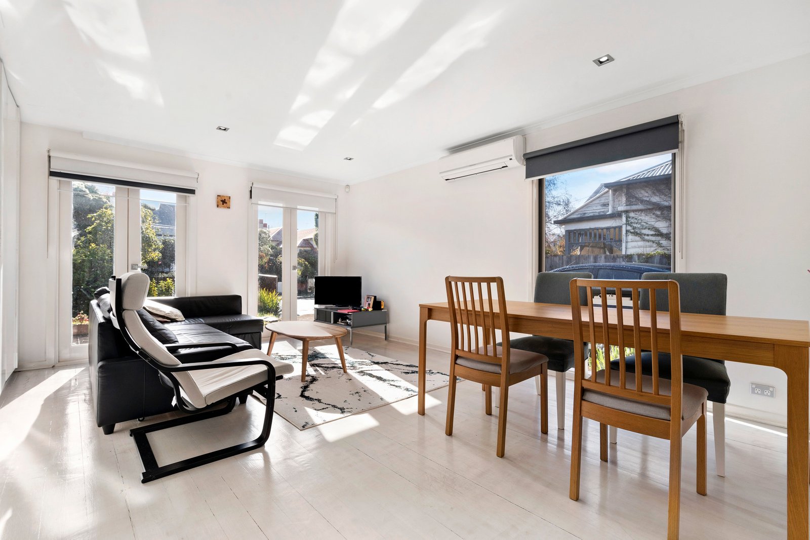 Real Estate and Property in 16 Cromwell Street, Caulfield North, VIC