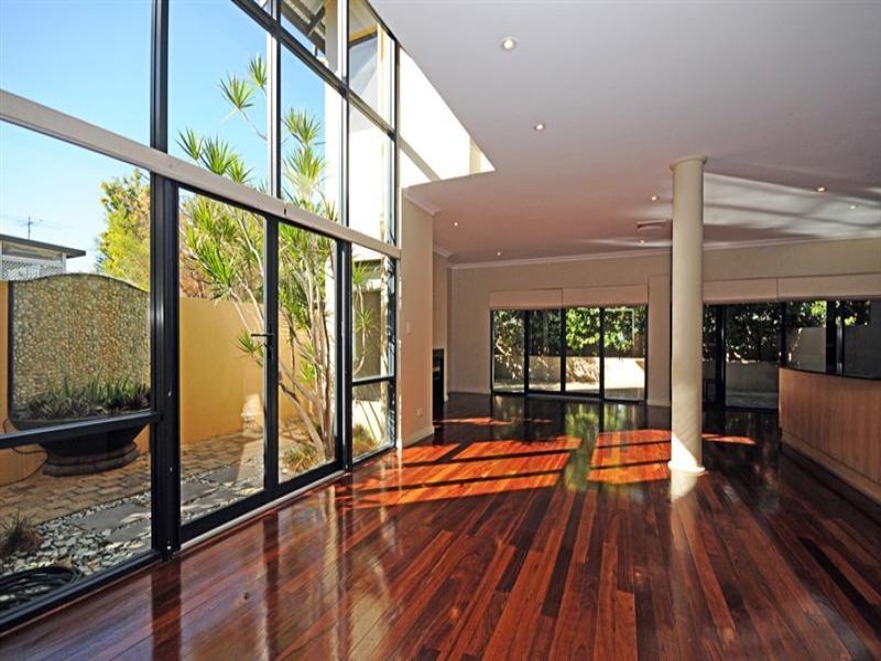 16 Cross Street SWANBOURNE 3