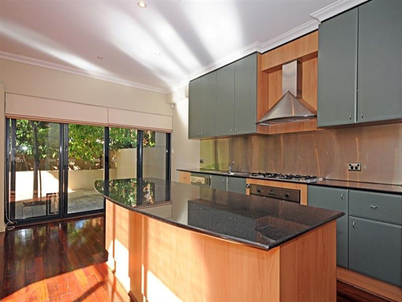 16 Cross Street SWANBOURNE 4