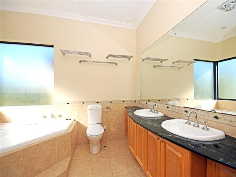 16 Cross Street SWANBOURNE 8