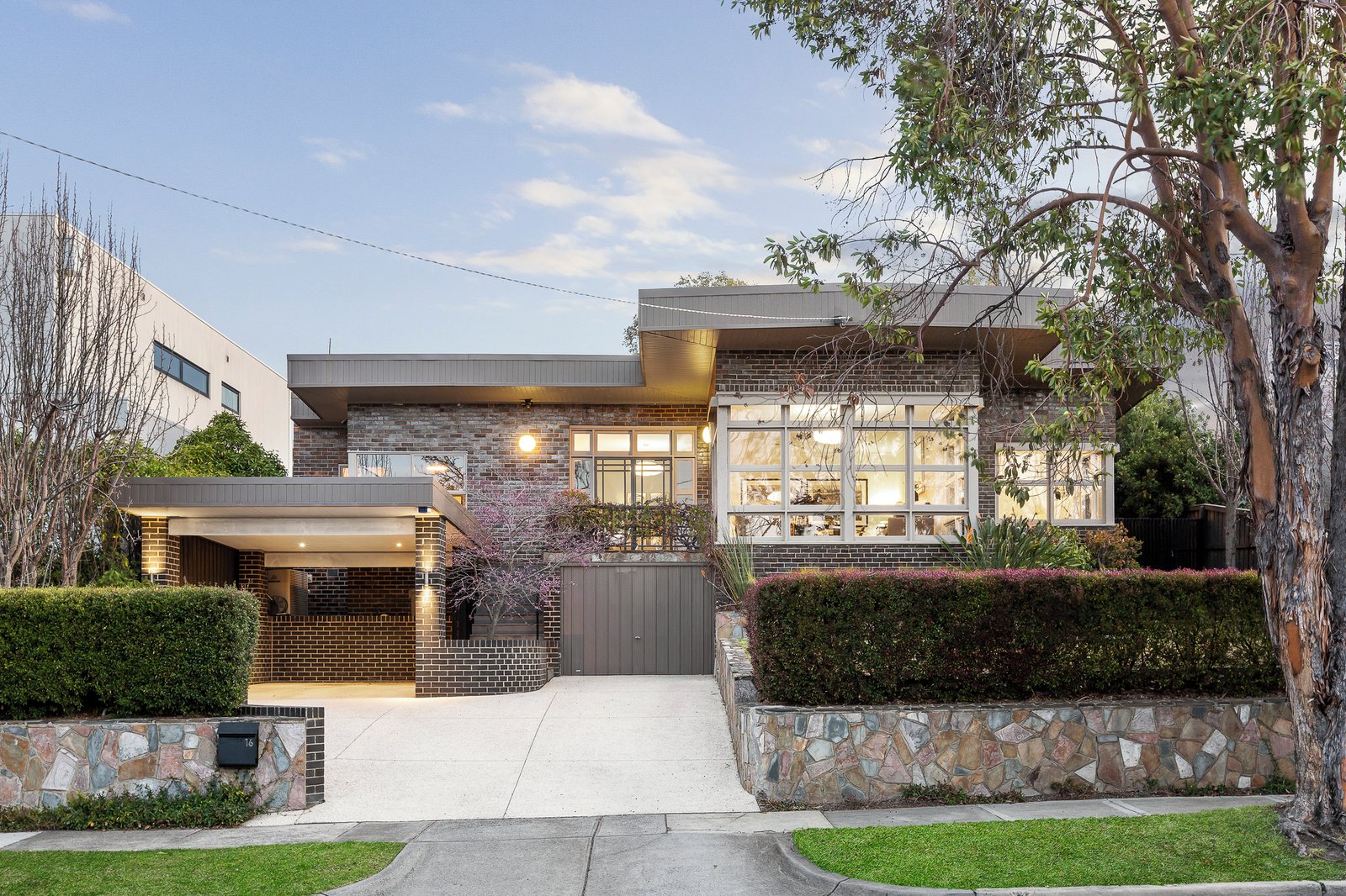 16 Cumberland Avenue, Balwyn North, 3104