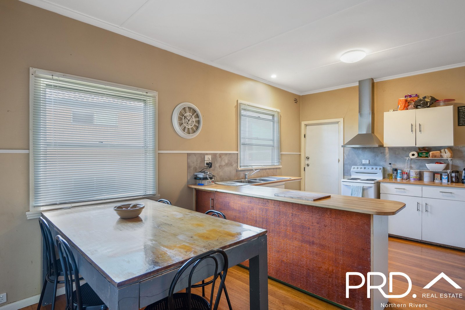 16 Cumbrae Avenue LISMORE 8