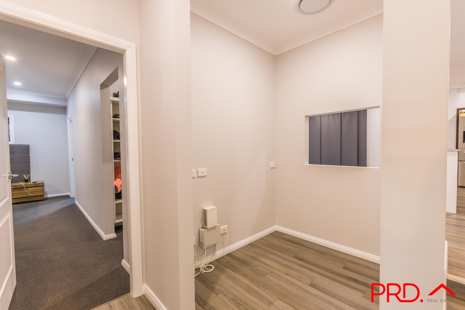 16 Currawong Drive TAMWORTH 5