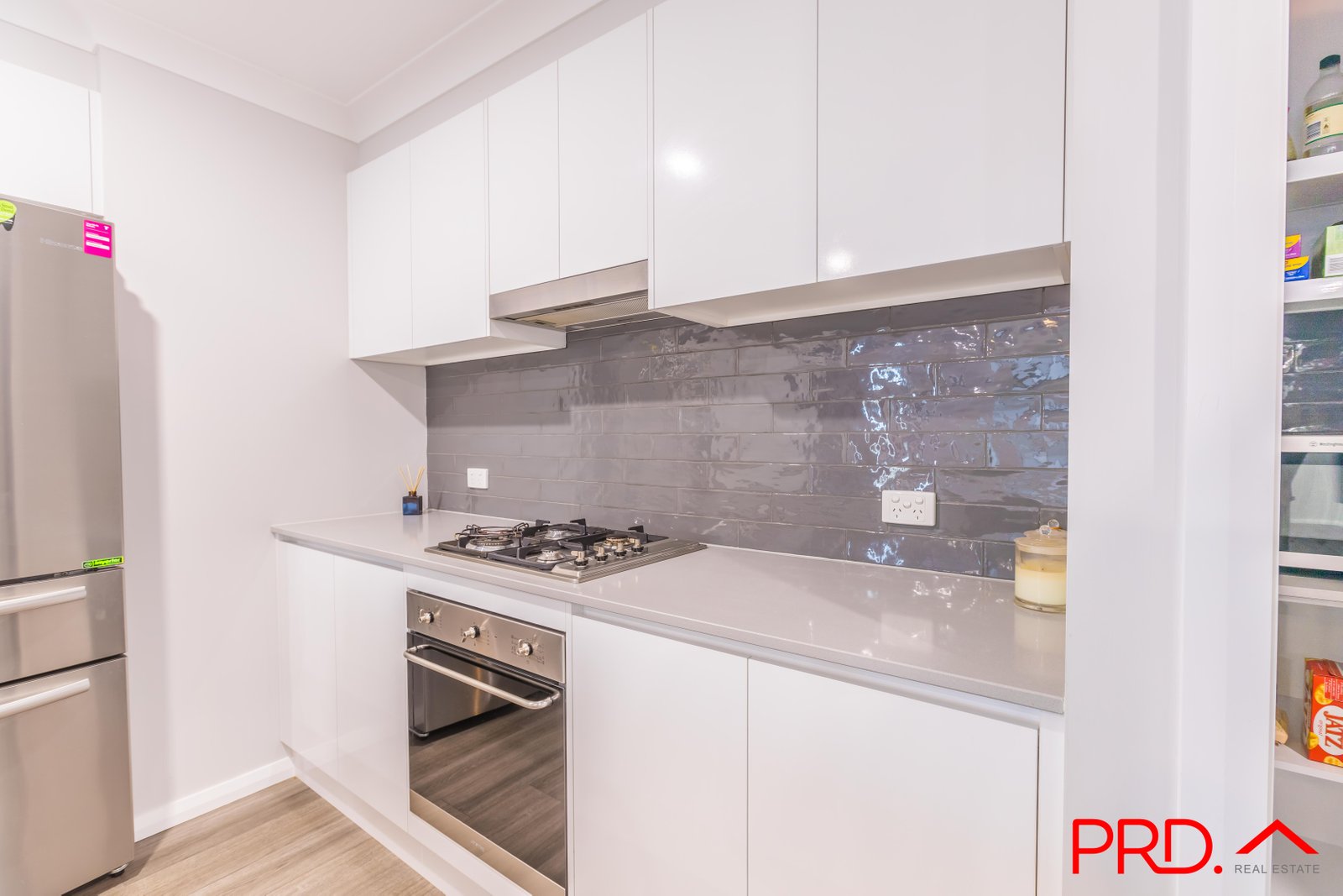 16 Currawong Drive TAMWORTH 9