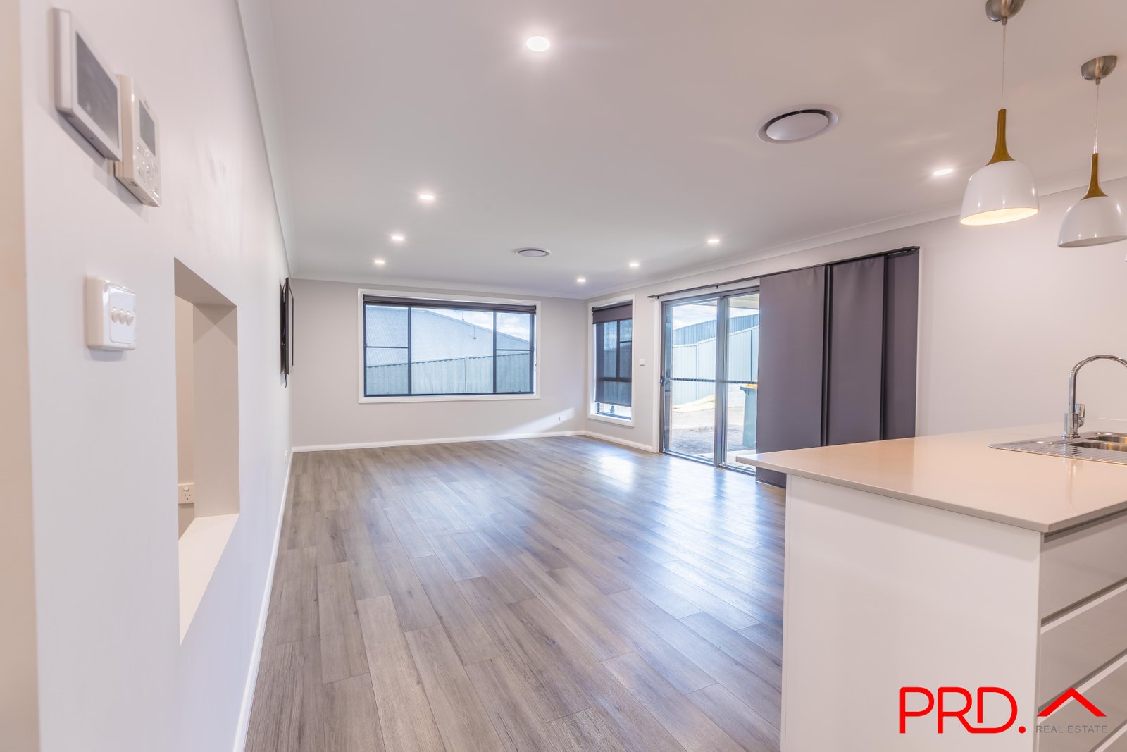 16 Currawong Drive TAMWORTH 13