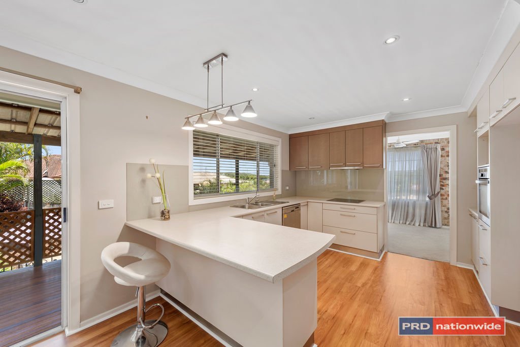 16 Cuthbert Street BOAMBEE EAST 3