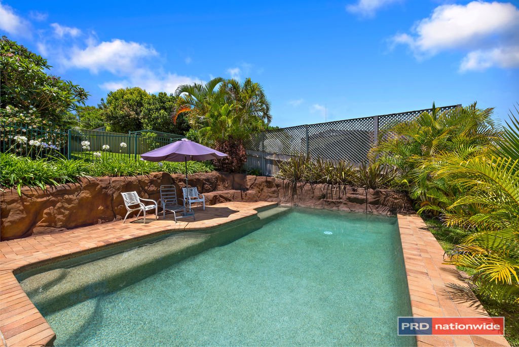 16 Cuthbert Street BOAMBEE EAST 18